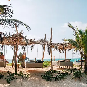 Ikal ***** Tulum Pueblo